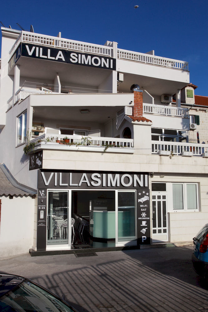 Apartments Villa Simoni Split Bagian luar foto